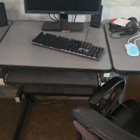 میز و صندلی