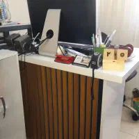 کامیپوتر و میز اداری
