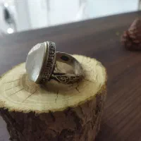 در نجف و عقیق یمنی و آماتیس