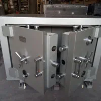 گاوصندوق زیرویترینی طلافروشی|فروشگاه و مغازه|پاکدشت, خاتون آباد|دیوار