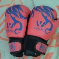 دستکش بوکس در حد نو