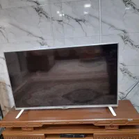 زیر تلویزیون نو و سالم قیمت  ۱۸۰۰/۰۰۰ هزار تومان