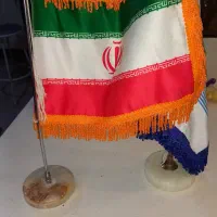 پرچم رومیزی ایران با پایه سنگی ریشه دار