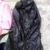 پالتو و بارانی|لباس|دورود, |دیوار