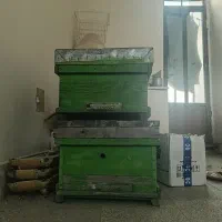 کندو و لباس و کلاه زنبور داری