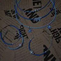 گردنبند و دستبند و پابند