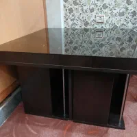 میز به همراه چهار تا عسلی تمیز تمیز