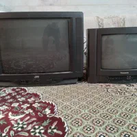 دو عدد تلوزیون قدیمی