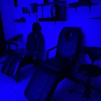 استخدام آرایشگر و تتو آرتیست آقا