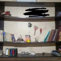 قفسه کتابخانه ویترین