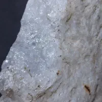 یاقوت سفید زیبای وزن بالای ۱کیلو