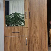 جاکفشی و جالباسی