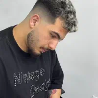 آرایشگاه مردانه آرا