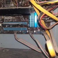 کیس کامپیوتر و مانیتور ۱۹ اینچ و کیبور|رایانه رومیزی|قم, اسمعیل آباد|دیوار