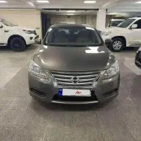 نیسان سنترا (سیلفی)