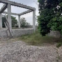 ۳۰۱متر زمین با بنای نیمه تعمیر