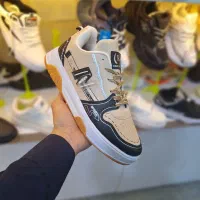 ونس مردانه نیوبالانس جردن ۲۵