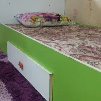 تخت کودک و نوجوان