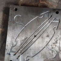 قالب چوب لباسی