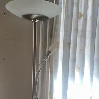 اباژور ایستاده