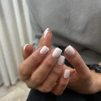 ناخن کاشت۴۵۰/۰۰۰ هزار تومان تماس بگیرید|خدمات آرایشگری و زیبایی|تهران, نیروی هوایی (پیروزی)|دیوار