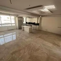۱۰۰متر کلید نخورده سالن پرده خور رو به آفتاب