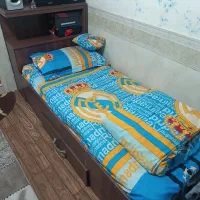 تخت تک نفره همراه با رو تختی