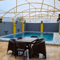 باغ استخردار سرپوشیده داخل صحنه