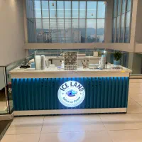 فروشنده بستنی رولی