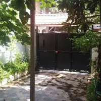 رهن و اجاره ویلا مسکونی مستقل دربست با حیاط جدا