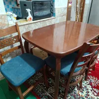 میز ناهارخوری ۴نفره. مفت. نصف قیمت  بازار|میز و صندلی غذاخوری|تربت جام, شهرک معلم|دیوار