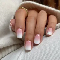 کاشت ناخن طبیعی و ترمیم حرفه‌ای  نوبت‌دهی فوری
