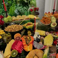 فینگر فود گل آرایی تشریفات تولد بادکنک آرایی