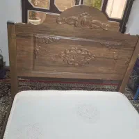 تخت خواب یکنفره