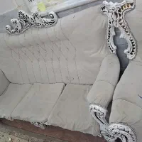 مبل رایگان هر کسی میخواد زود بیا د ببره