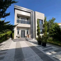 ویلا-لوکس-استخردار-در-منطقه-آزاد-انزلی-300-متر-بنا