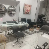 اجاره سالن وآموزشگاه زیبایی با وسایل جنب مترو نواب|اجارهٔ دفتر کار، اتاق اداری، مطب|تهران, سلسبیل شمالی|دیوار