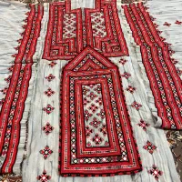 لباس دست دوز دورنگ