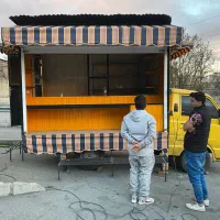 تویوتا هایس ون کافه سیار دکه سیار