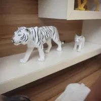 فیگور ببر سفید به همراه بچش نو نو