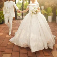 لباس عروس مزونی درحدنو|لباس|رشت, گلسار|دیوار