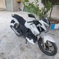 آپاچی 180