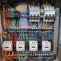 تعمیرات برق صنعتی و برق ساختمان ، برقکاری صنعتی|خدمات پیشه و مهارت|سوسنگرد, |دیوار