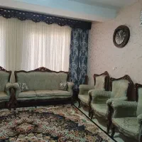 مبل 9 نفره / سالم شیک و خوشرنگ / همراه 3 میز