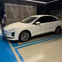 Hongqi E-QM5 2024