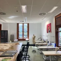 استخدام خیاط خانم برشکار حرفه ای و مجلسی دوز
