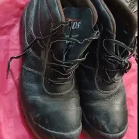 کفش کار سایز 43 700تومن