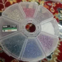 منجوق برای منجوق بافی هشت رنگ مختلف تمیز یکدست