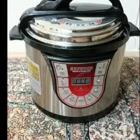 زودپز برقی چند کاره.و زودپزمعمولی دوقلو استیل