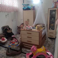 تخت و کمد مناسب سیسمونی